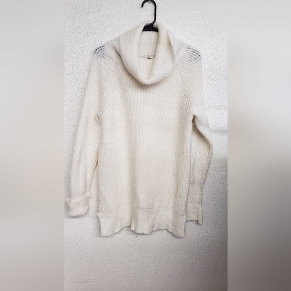 St. John's Bay Crowl Neck Sweater Size L - Picture 1 of 7